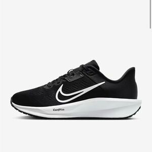 Size 9.5 /9 Nike Women’s Quest 6 Black White Running Shoe FD6034-001 No Lid